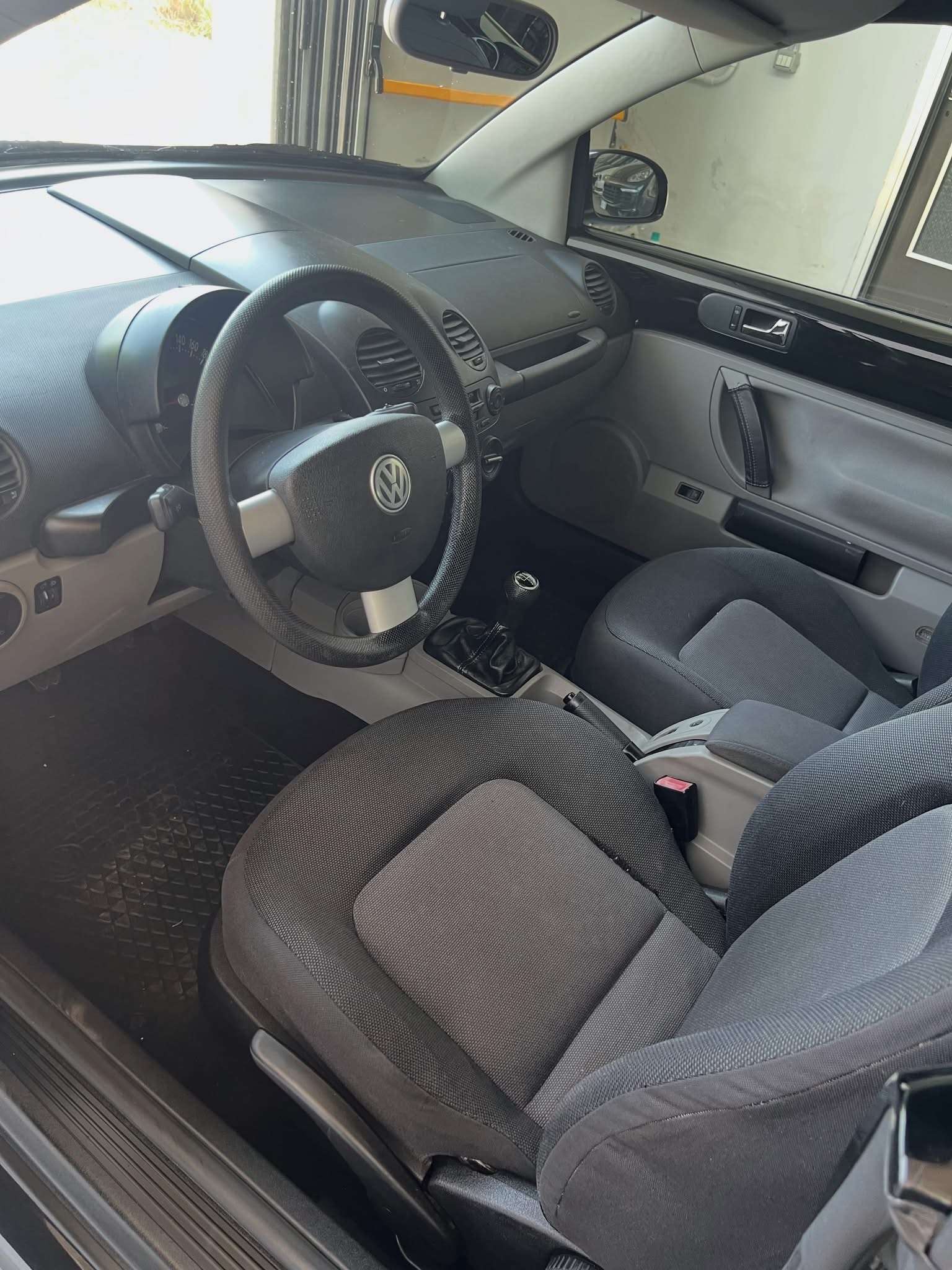 Volkswagen New Beetle — miniatura 7