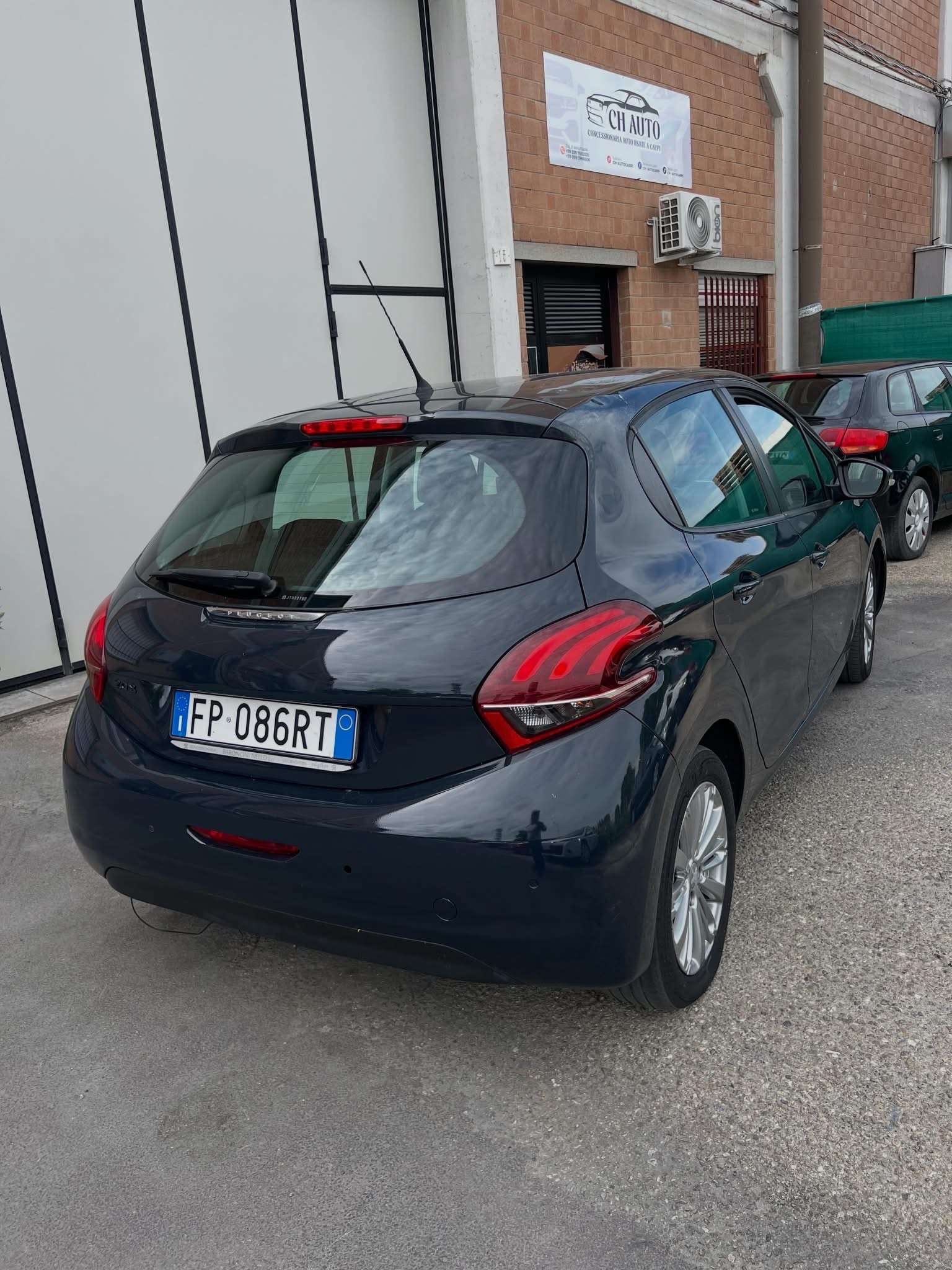 Peugeot 208 — miniatura 3
