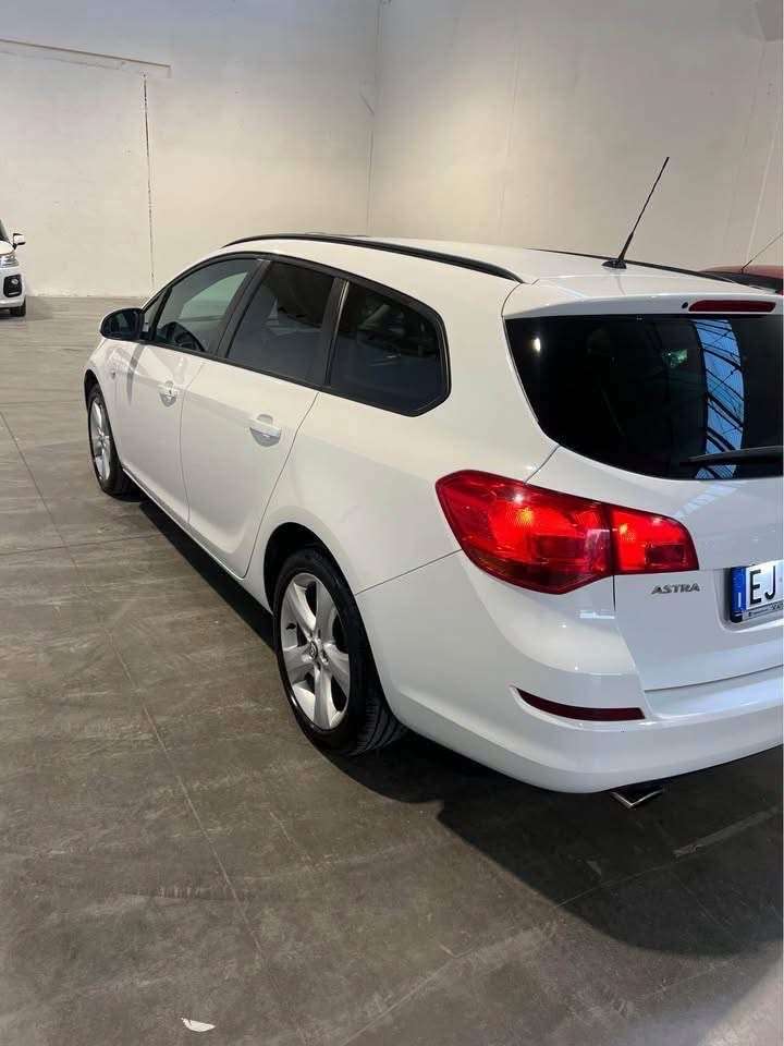 Opel Astra — miniatura 4
