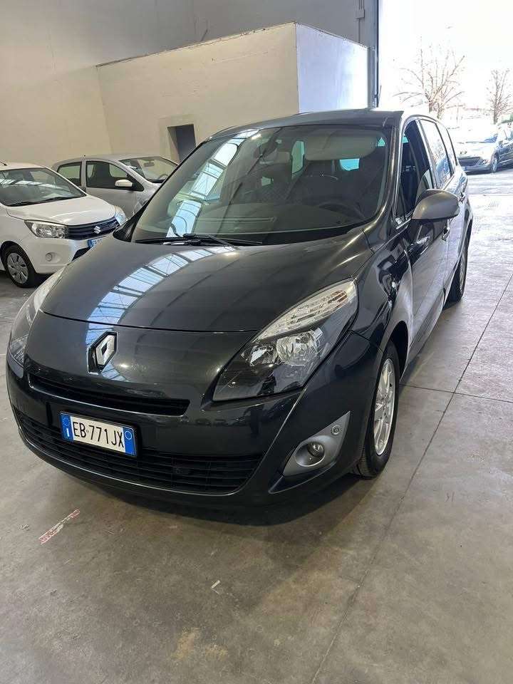 Renault Scenic — foto 1