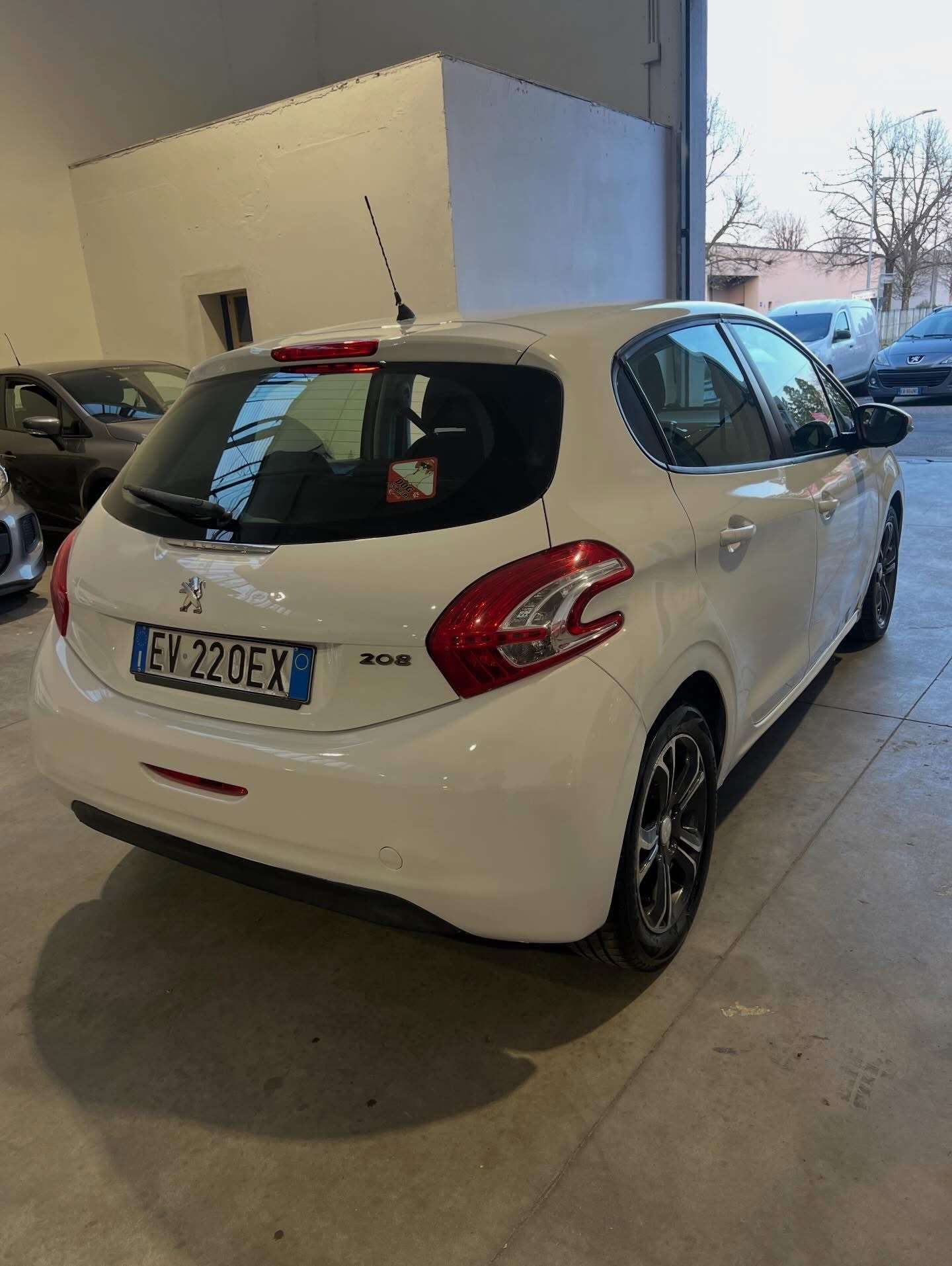 Peugeot 208 — miniatura 4