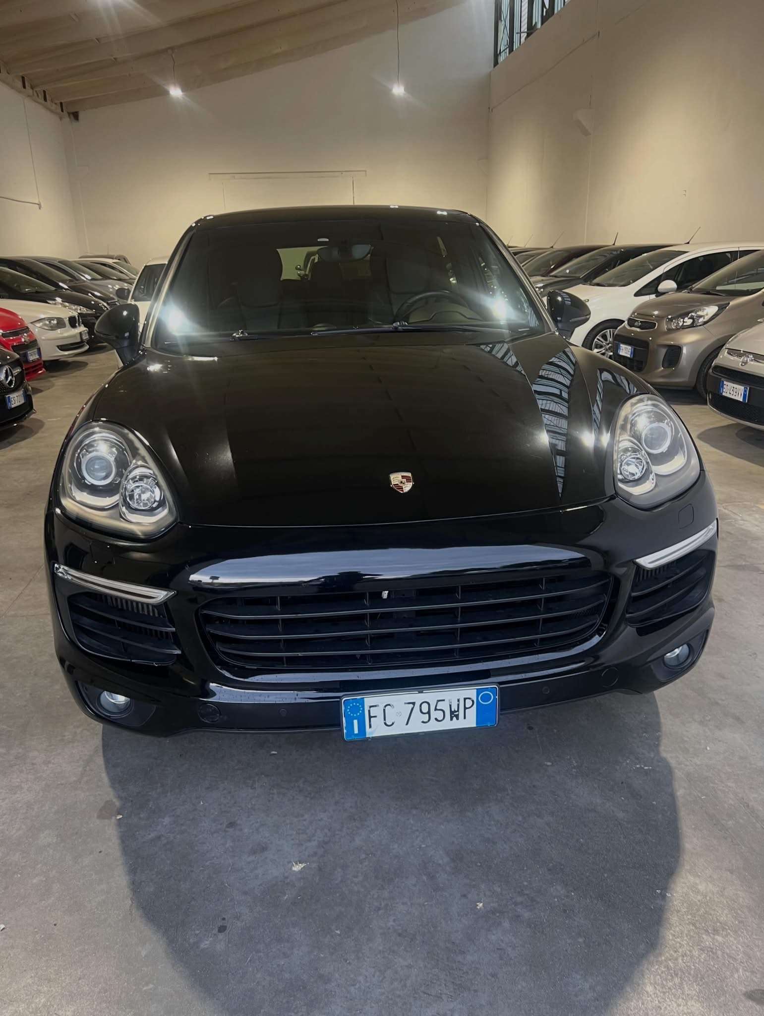 Porsche Cayenne — foto 1