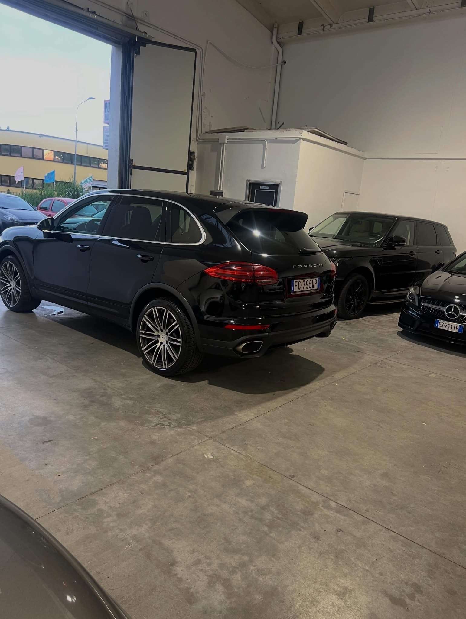 Porsche Cayenne — miniatura 5