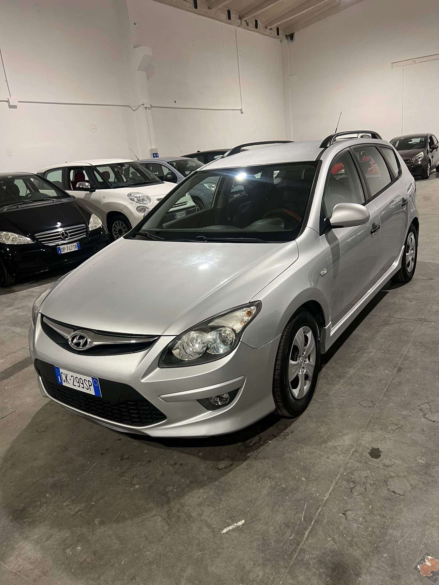 Hyundai i30 — foto 1